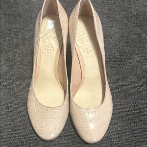 Elegant Beige Croc-Embossed Heels